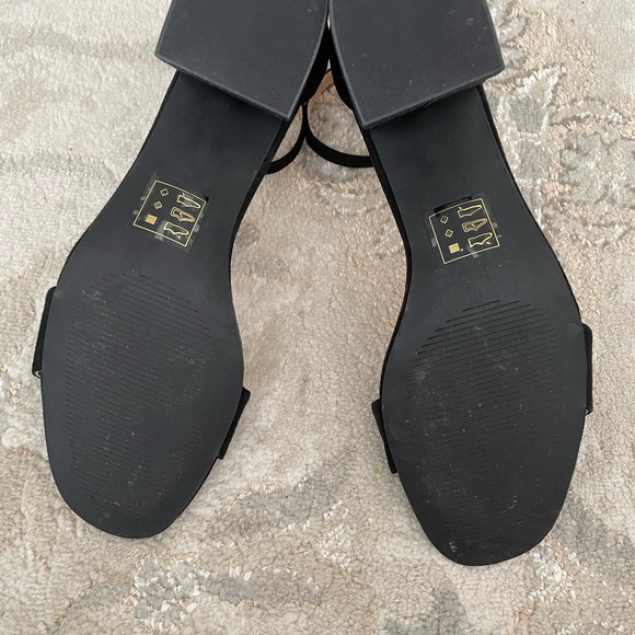 41 Hawthorn black suede block heel sandals 7.5 - Picture 4 of 4